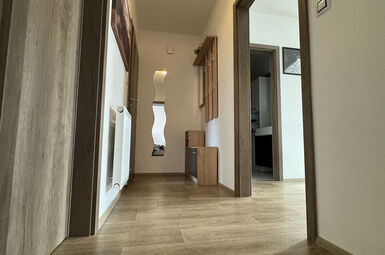 Prodej RD 5+2kk s třemi parkovacími stáními a pozemkem o výměře 313 m2 ve Vochově u Plzně