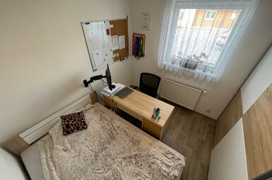 Prodej RD 5+2kk s třemi parkovacími stáními a pozemkem o výměře 313 m2 ve Vochově u Plzně