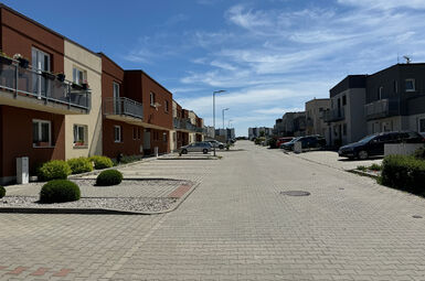 Prodej RD 5+2kk s třemi parkovacími stáními a pozemkem o výměře 313 m2 ve Vochově u Plzně