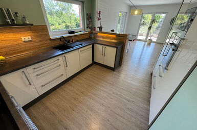 Prodej RD 5+1 s garáží a pozemkem o výměře 1050 m2 ve Vejprnicích u Plzně