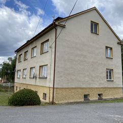 Prodej činžovního domu se 6 bytovými jednotkami a garážemi v obci Líté, okr. Plzeň - sever