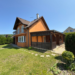 Prodej RD 4+1 s garáží a pozemkem o výměře 690 m2 v Losiné u Plzně