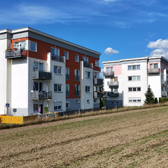Slunný byt 3+kk s balkonem, sklepem a parkovacím stáním v Plzni - Černicích